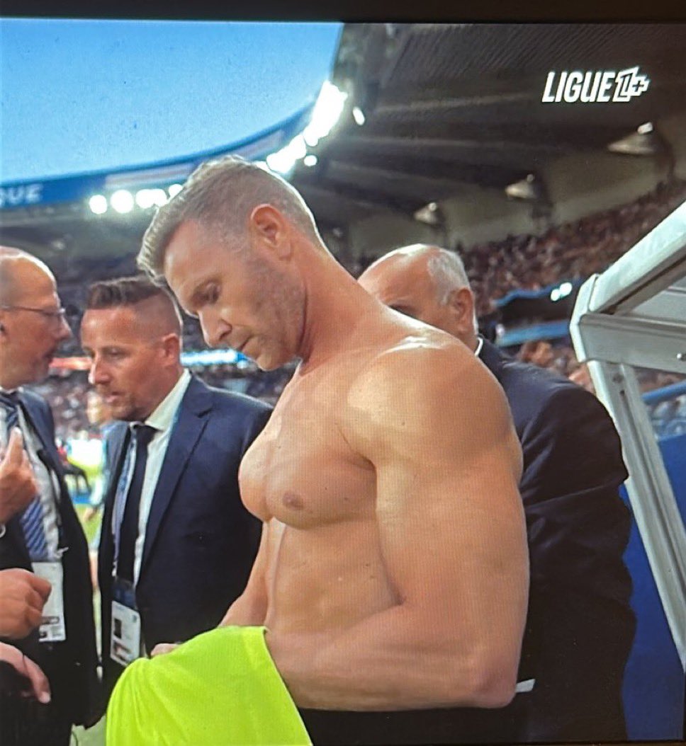 Footballogue tweet media