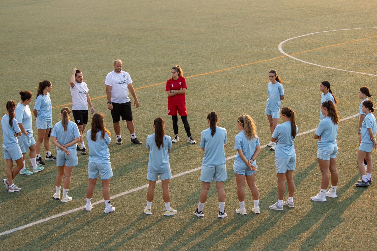 🧠 Con la mente puesta en el partido de pretemporada que disputaremos en casa este domingo a las 10 de la mañana contra el <a href="/CacerenoFem/">Cacereño Femenino</a> de 1RFEF.

Te esperamos 🔥