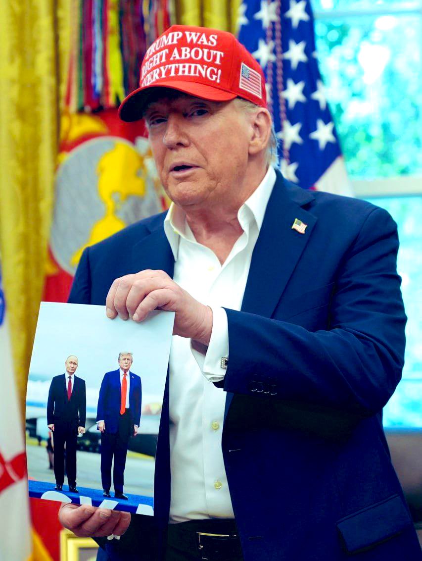 maria_drutska's tweet photo. “Putin looks great in this photo, I look okay, but he looks great, better than me”, - Trump.

When will people stop admiring dictators, murderers, war criminals? When will leaders of the democratic world stop doing it? https://t.co/xnzSqa0WJ0