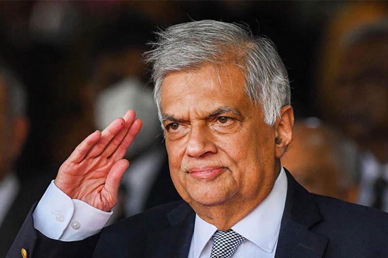 ud_rsa's tweet image. In solidarity with the saviour. 
Those who don’t must’ve not been in a fuel queue ever.
Hats off to @RW_SRILANKA for not playing dirty political arrests during his reign and truly focusing on economic growth on his best efforts.
#ranilwickramasinghe #lka #WithRanil
