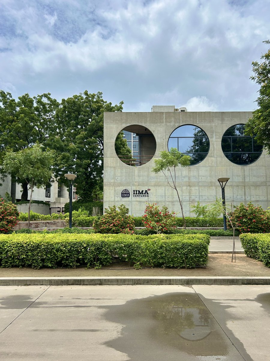shivam_mah90's tweet image. Monsoon rains and #IIMAhmedabad campus, a sight to behold! #TVS #EmergingLeadersProgram