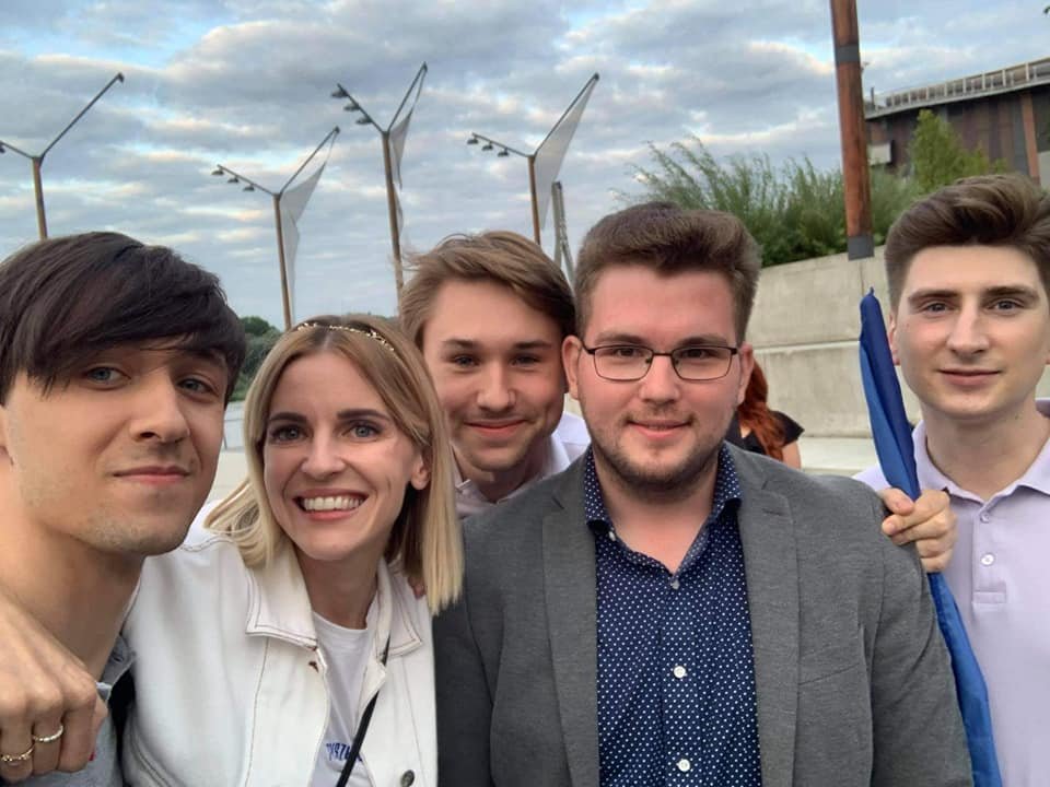 Mikołaj Wasiewicz (@wasiewicz_m) on Twitter photo 🎉 Wszystkiego najlepszego z okazji urodzin dla <a href="/MKierwinski/">Marcin Kierwiński</a> i <a href="/AGajewska/">Aleksandra Gajewska</a>. Dużo zdrowia, energii i satysfakcji z pracy – niech każdy dzień przynosi powody do radości. 🥂✨ 🎉 Wszystkiego najlepszego z okazji urodzin dla <a href="/MKierwinski/">Marcin Kierwiński</a> i <a href="/AGajewska/">Aleksandra Gajewska</a>. Dużo zdrowia, energii i satysfakcji z pracy – niech każdy dzień przynosi powody do radości. 🥂✨