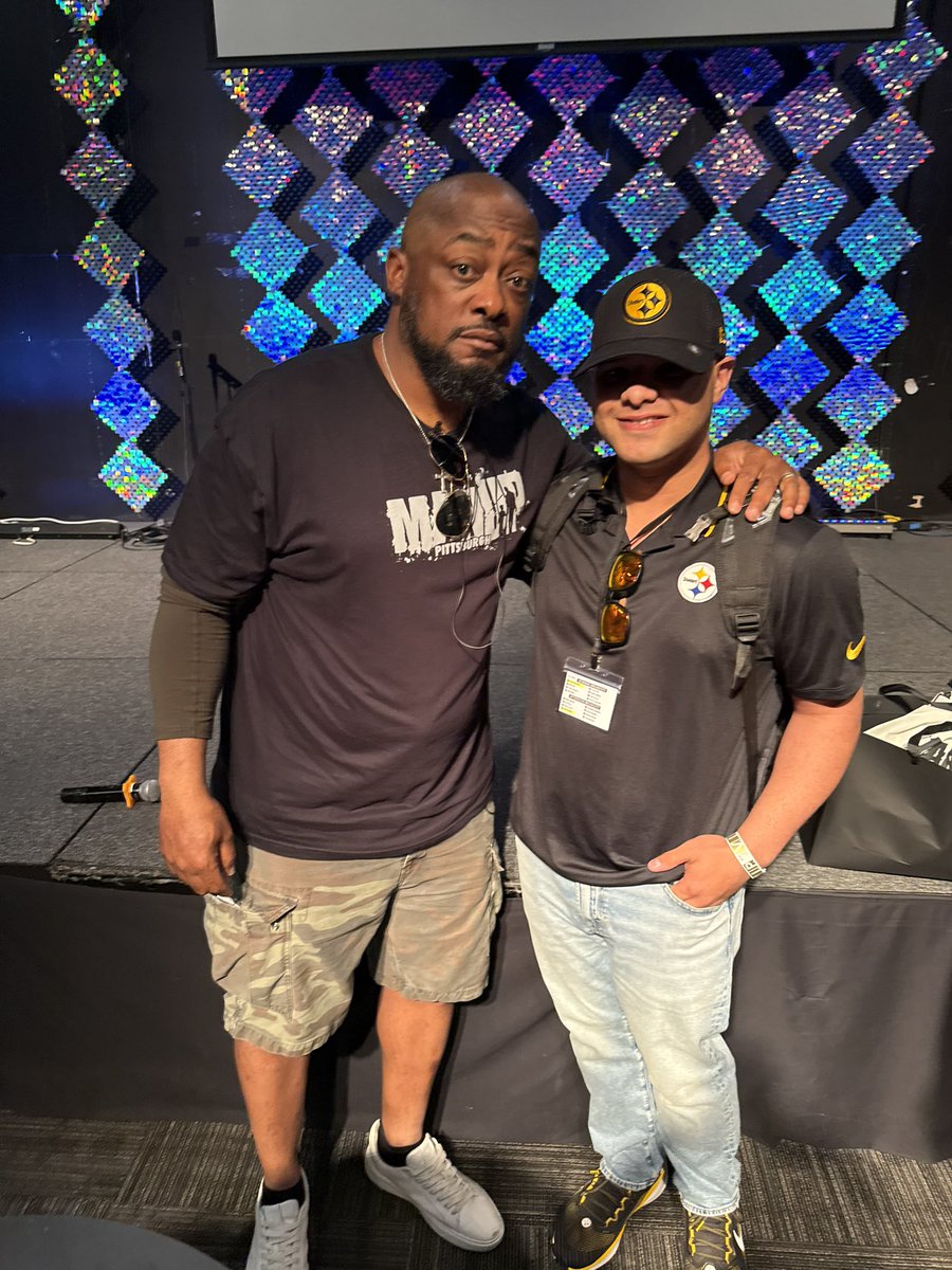 Bryce (@brycem_97) on Twitter photo Good luck to <a href="/CoachTomlin/">Mike Tomlin</a> and the <a href="/steelers/">Pittsburgh Steelers</a> as they embark on a new season to bring a world championship back to the city of Pittsburgh! #HereWeGo #Stairwayto7🏆 <a href="/SteelersUnite/">SteelersNationUnite</a> Good luck to <a href="/CoachTomlin/">Mike Tomlin</a> and the <a href="/steelers/">Pittsburgh Steelers</a> as they embark on a new season to bring a world championship back to the city of Pittsburgh! #HereWeGo #Stairwayto7🏆 <a href="/SteelersUnite/">SteelersNationUnite</a>