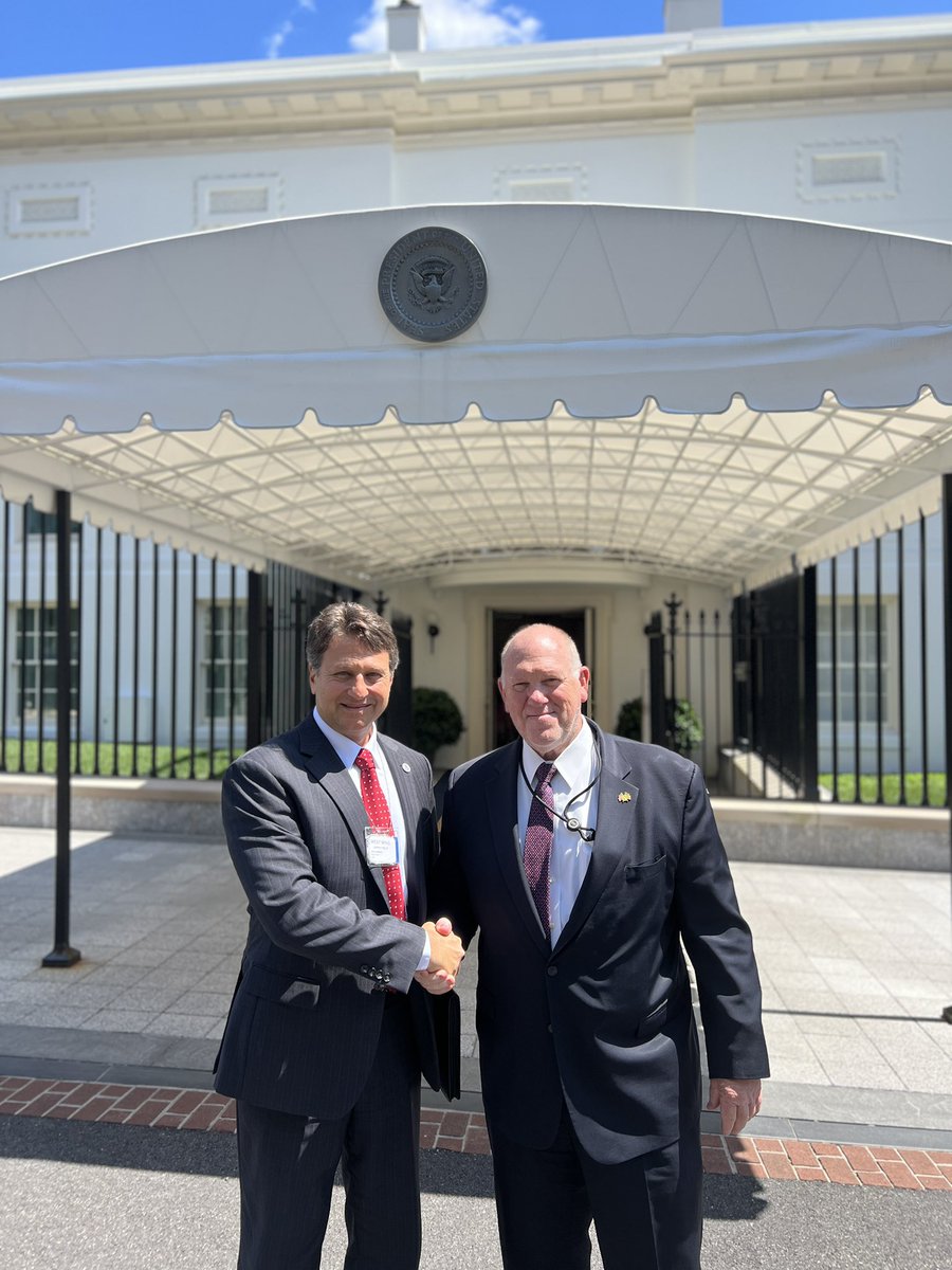 Two guys who started as my friends and became my heroes: <a href="/BensmanTodd/">Todd Bensman</a> &amp; Border Czar Tom Holman.