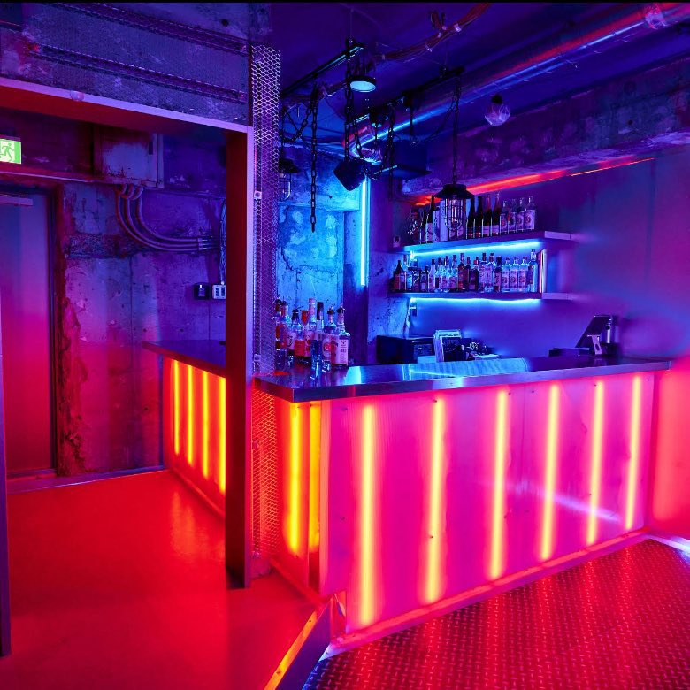 WHICH DATE should I perform in Tokyo?
October 13th, or October 17th? 🎤 

This is a question mainly for <a href="/AzukiJapan_IKZ/">Azuki Japan⛩🇯🇵🔊</a> members, but also for anyone who will be in Japan during this time 📍