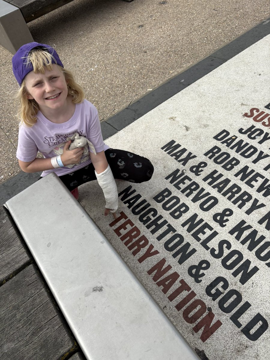 LittleWhoGirl's tweet photo. Although she was concerned that the creator of the Daleks should be found on a selection of Comedy Greats on the Comedy Carpet!
(I had to explain he also did other things!)
#DoctorWho #ComedyCarpet https://t.co/fFKDc2tds9