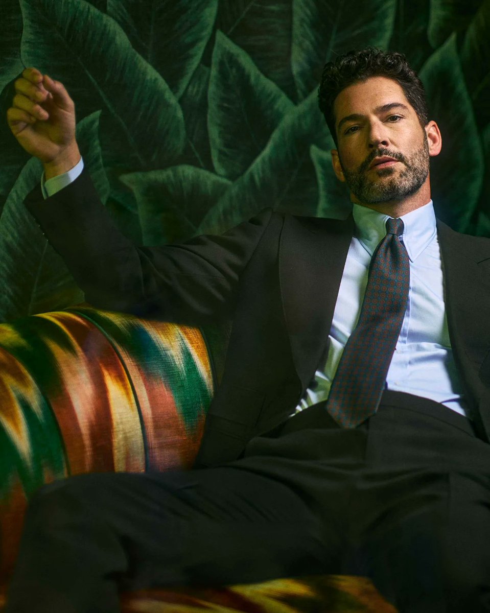 I'm trying so hard not to put my thoughts in writing 🤐🤐🤐
🔥🔥🥵🥵
📸 Yoshitaka Kono
#TomEllis #SquareMile #