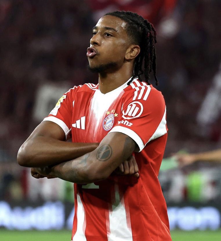 C’est tellement le meilleur joueur du monde ptdrrrrrr 🌟🇫🇷