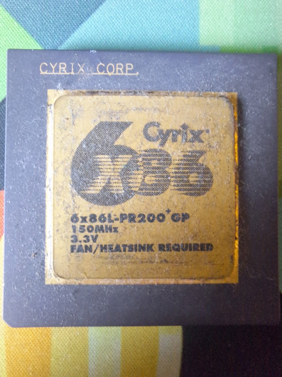 astha_project's tweet photo. Funny old CPU No.16 #RetroComputing #Retro #CPU https://t.co/m4g9I6OODR