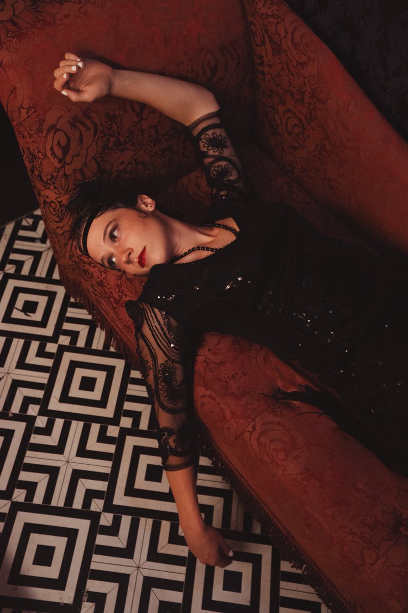 ”Miss Angeles exudes a magnetic charisma that you can almost feel through the screen! But what lurks underneath? Well…you’ll just have to listen to find out.”
- Bette Rayle ⭐️⭐️⭐️⭐️⭐️ New York Post

open.spotify.com/track/0ohaVeCh…