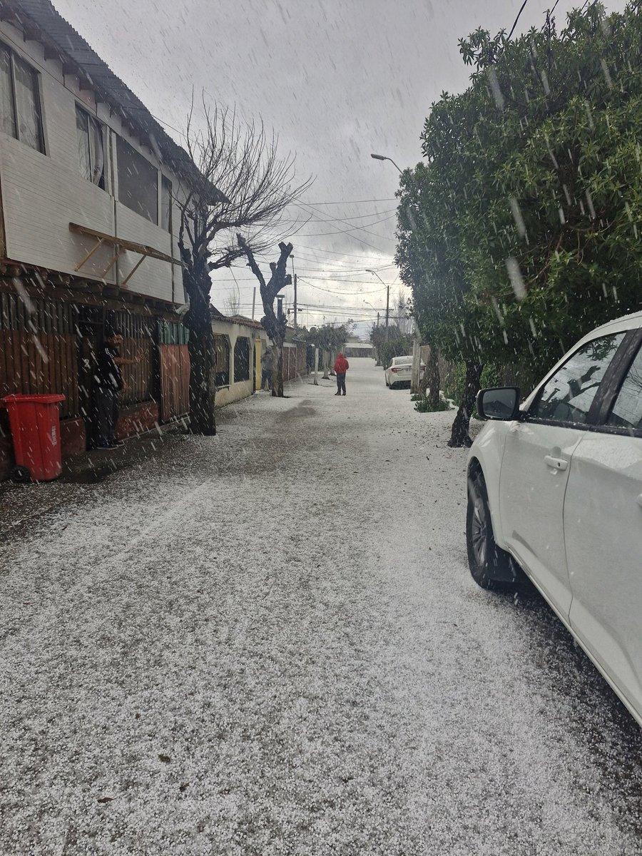 Cae Nieve en Buin