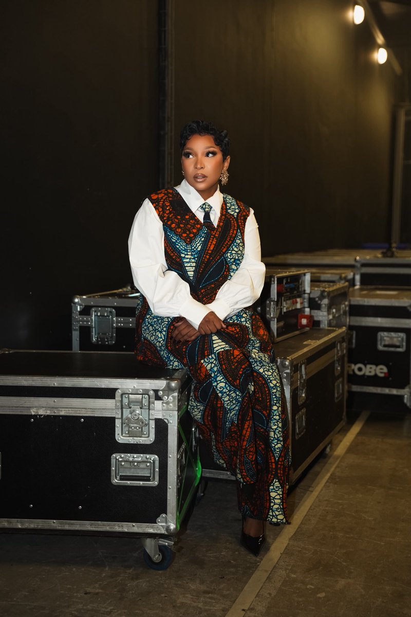 Rorisangt4's tweet photo. Night 3 of 7 ❤️ https://t.co/T3nbikr8XW