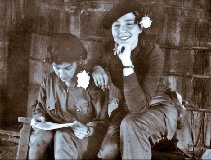 Amigos de la Cmkc (@lacmkc) on Twitter photo La mujer cubana ha estado y esta presente en cada obra, tarea y misión a favor de la revolución cubana
#SantiagoDeCuba
<a href="/LaCmkc/">Amigos de la Cmkc</a> La mujer cubana ha estado y esta presente en cada obra, tarea y misión a favor de la revolución cubana
#SantiagoDeCuba
<a href="/LaCmkc/">Amigos de la Cmkc</a>