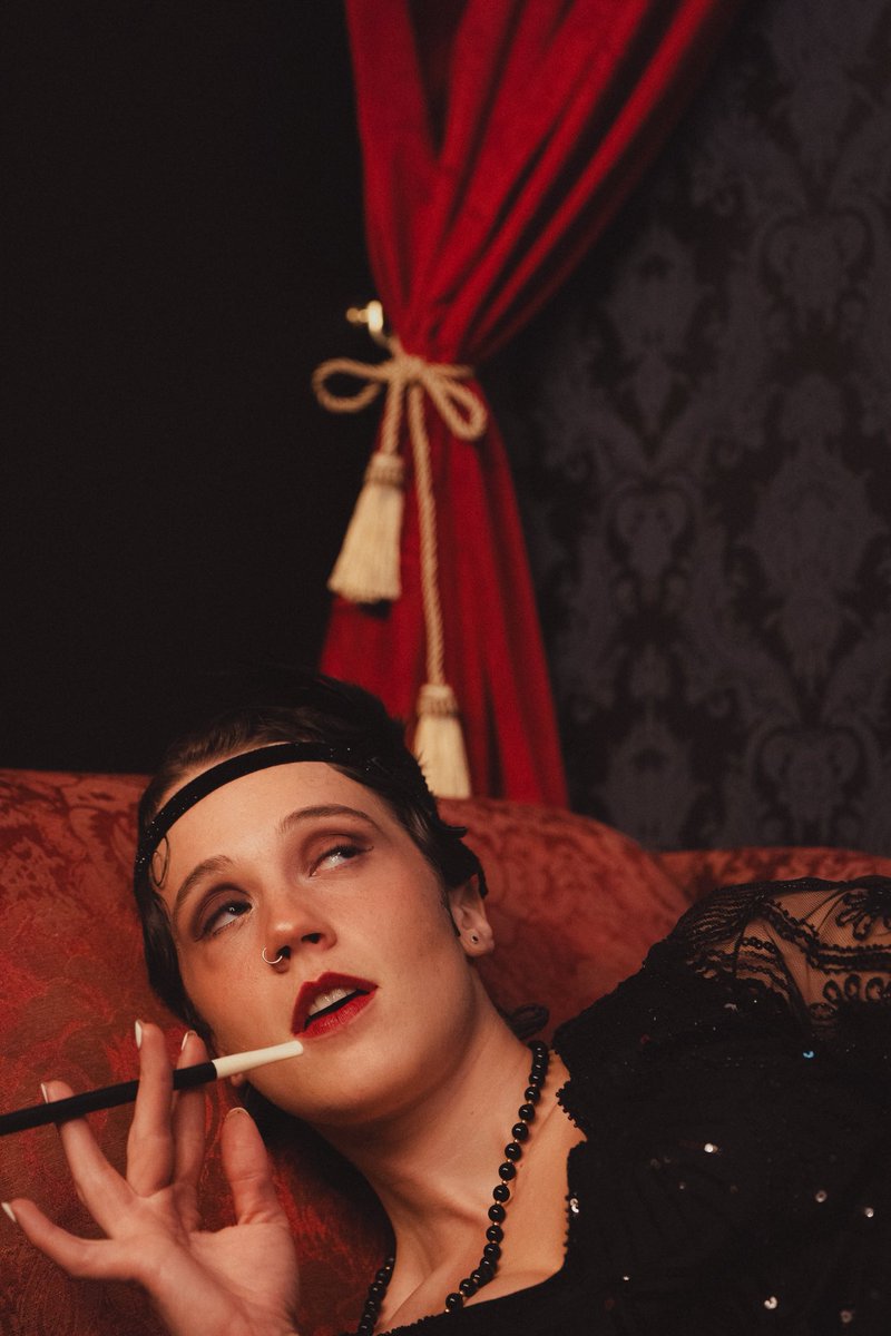 “Twists and turns too terrible to be true…a chilling ending that will take years to leave your mind.” 
- Effie Delitié ⭐️⭐️⭐️⭐️⭐️ Los Angeles Times
open.spotify.com/track/0ohaVeCh…