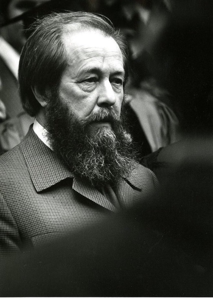 Agit (@agit6221) on Twitter photo "Hayat insana ucuz seyin peşinde koşmanın bedelini daima ödetir."
— Alexander Solzhenitsyn "Hayat insana ucuz seyin peşinde koşmanın bedelini daima ödetir."
— Alexander Solzhenitsyn