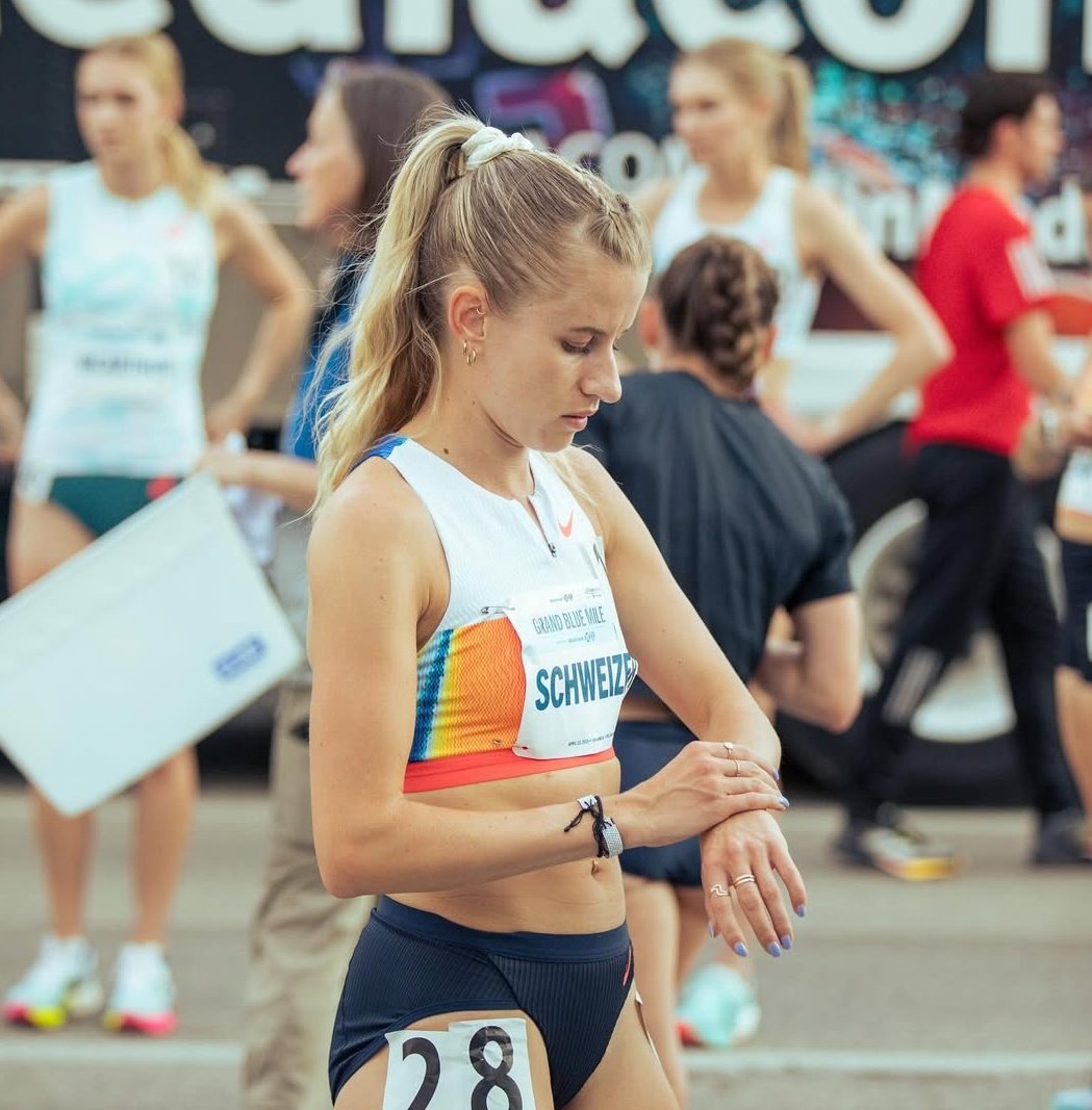 Well done to <a href="/KarissaSchweiz4/">Karissa Schweizer</a> on her season's best over 5000m at the Brussels Diamond League, clocking 14:39.30 to finish 13th in a loaded field. 

📸 <a href="/janfigueroa07/">Jan Figueroa 🇵🇷</a>