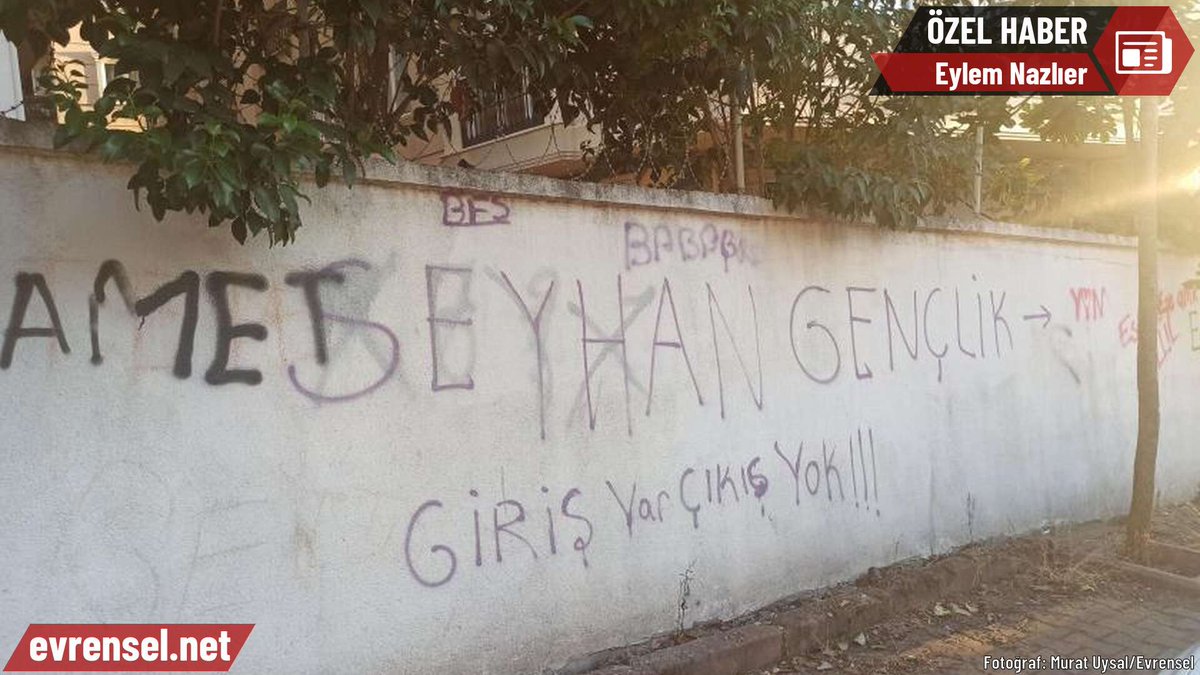 Evrensel Gazetesi (@evrenselgzt) on Twitter photo Henüz 18 yaşında tetikçiliğe sürüklenen bir genç:
Okula gitmeyi, hayatımı kurmayı isterdim ama olmadı” diyor. Sonları ise ya cezaevi ya da sokak infazı oluyor
Eylem Nazlıer’in (<a href="/eylemnazlier/">Eylem Nazlıer</a>)'in haberi #EvrenselCumartesi'de
evrensel.net/haber/566710/c… Henüz 18 yaşında tetikçiliğe sürüklenen bir genç:
Okula gitmeyi, hayatımı kurmayı isterdim ama olmadı” diyor. Sonları ise ya cezaevi ya da sokak infazı oluyor
Eylem Nazlıer’in (<a href="/eylemnazlier/">Eylem Nazlıer</a>)'in haberi #EvrenselCumartesi'de
evrensel.net/haber/566710/c…