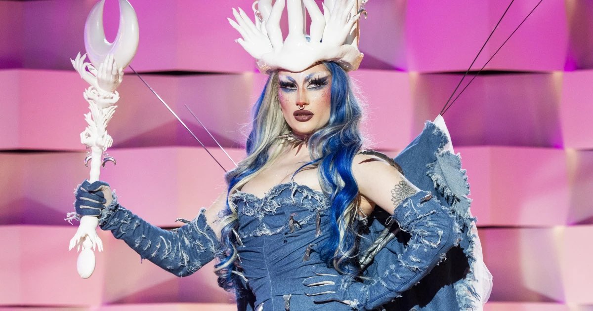 longmaysh's tweet photo. Si vous avez été touché par le discours de Moon pendant l’épisode, il faut absolument lire Kabuki : la même force, le même propos, la même importance 🤍 !!!!!#DragRaceFranceAllStars https://t.co/vnFdi4kVO9