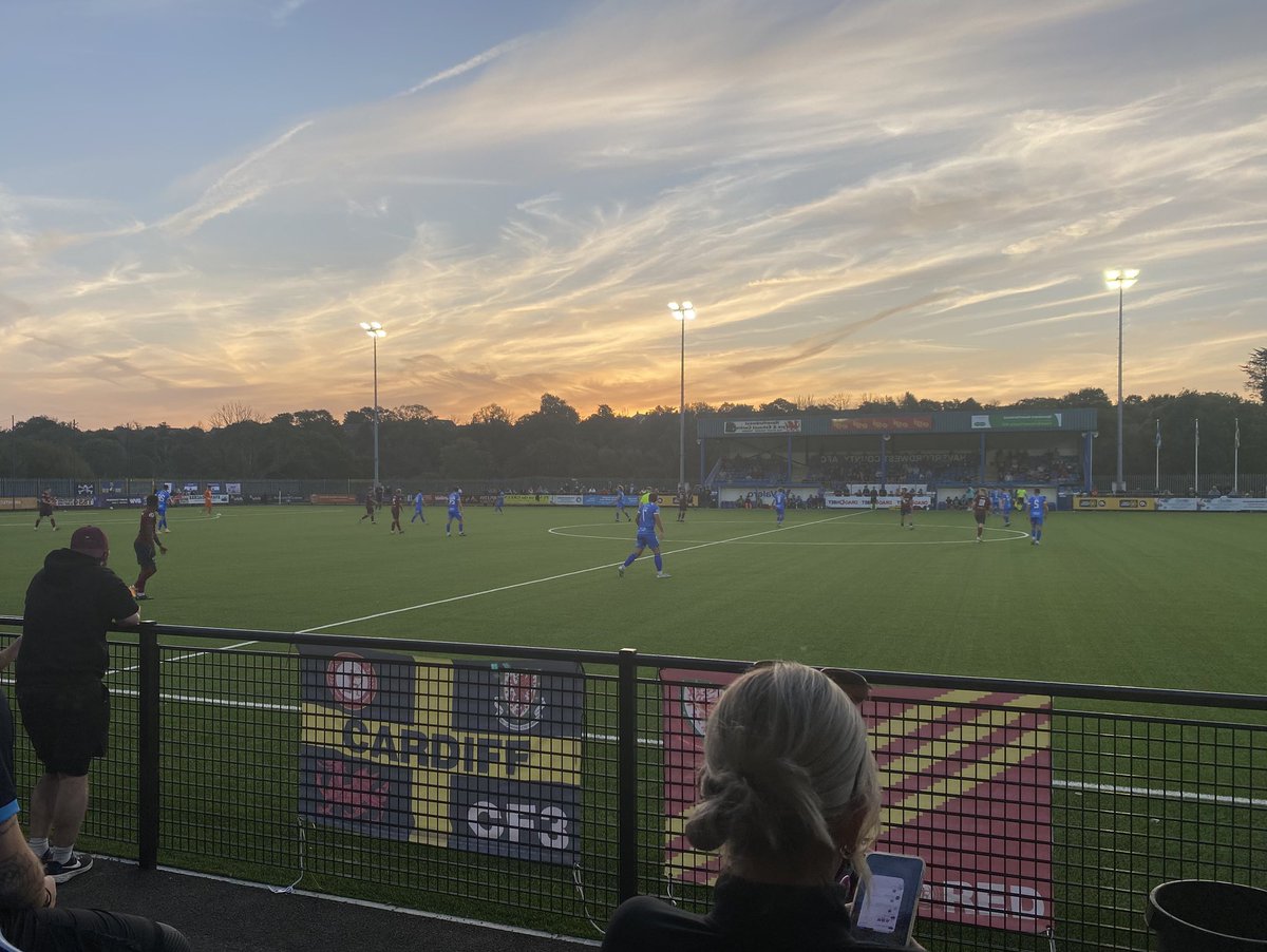 David Collins (aka djcommunications) (@davidcollins29a) on Twitter photo Not much for these travelling fans to cheer as the eager Harfats lead 2-0 at the interval. <a href="/HaverfordwestFC/">Haverfordwest County AFC 🏴</a> v <a href="/CardiffMetFC/">Cardiff Met Football Club</a> Not much for these travelling fans to cheer as the eager Harfats lead 2-0 at the interval. <a href="/HaverfordwestFC/">Haverfordwest County AFC 🏴</a> v <a href="/CardiffMetFC/">Cardiff Met Football Club</a>