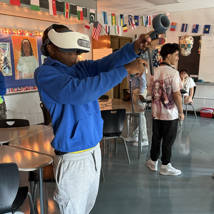 Doss High School tweet media