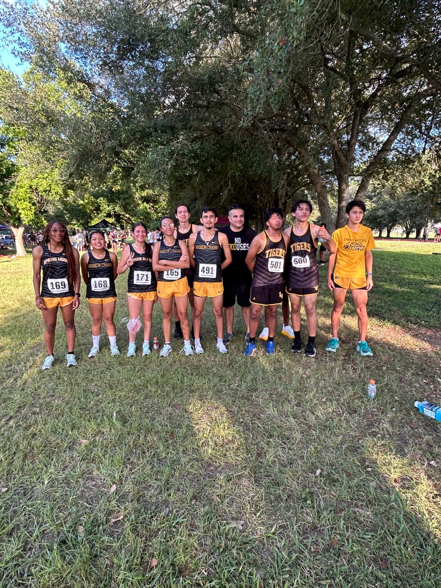SWTigersXC's tweet photo. Congrats to our boys and girls teams for a great showing at the Pearland Short Course on August 9th! Here are some pics from that day ! Congrats to Frank Miranda for getting 1st place in the boys division! https://t.co/kYOx27AseN