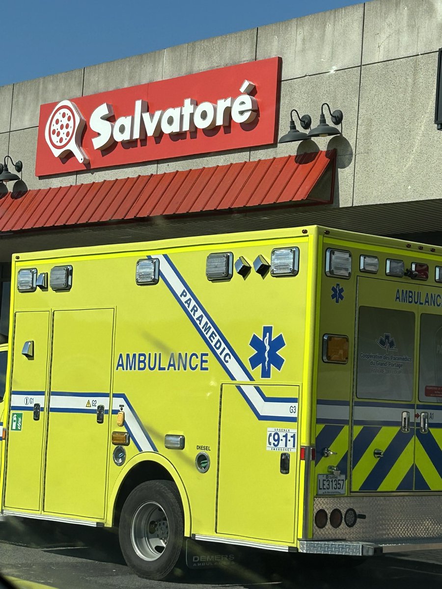 À quoi que l’on pense quand on voit devant un resto? 😅