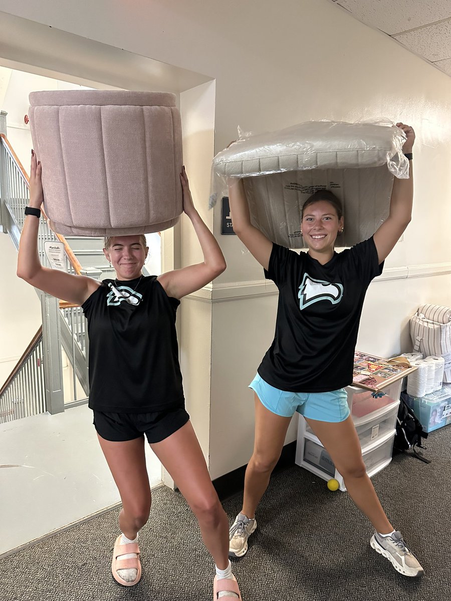 Best move-in crew in town! Excited to welcome our newest Eagles home 🤍🦅
.
#GoEagles | #ROCKtheHILL