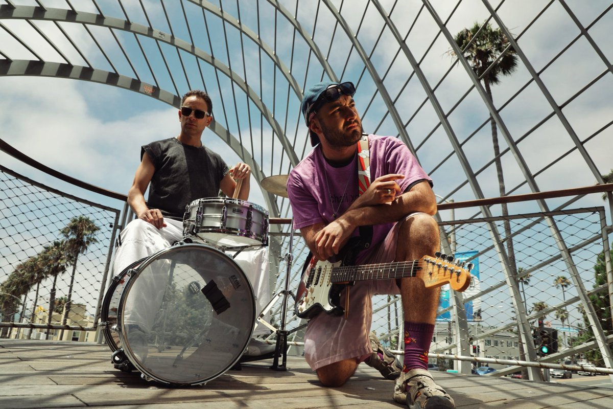 No Wrong Numbers estrena su nuevo EP Wrong Way. 💽

La banda veracruzana lanzó esta nueva producción grabada en California que reúne seis temas sobre tropiezos, aprendizajes y la honestidad emocional.

Escúchalo aquí: bit.ly/45JkzYx