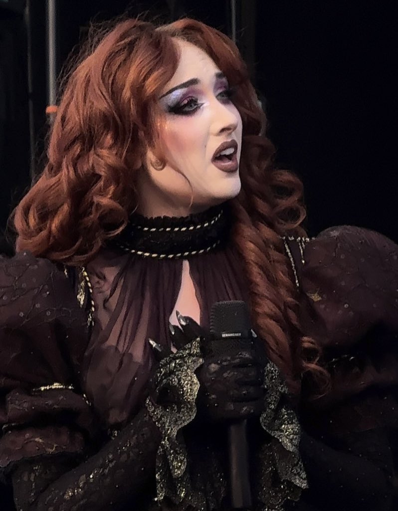 allurequinn's tweet image. the beauty of chappell roan.