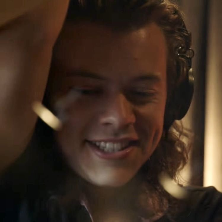 Harry 😾                            Harry 😸