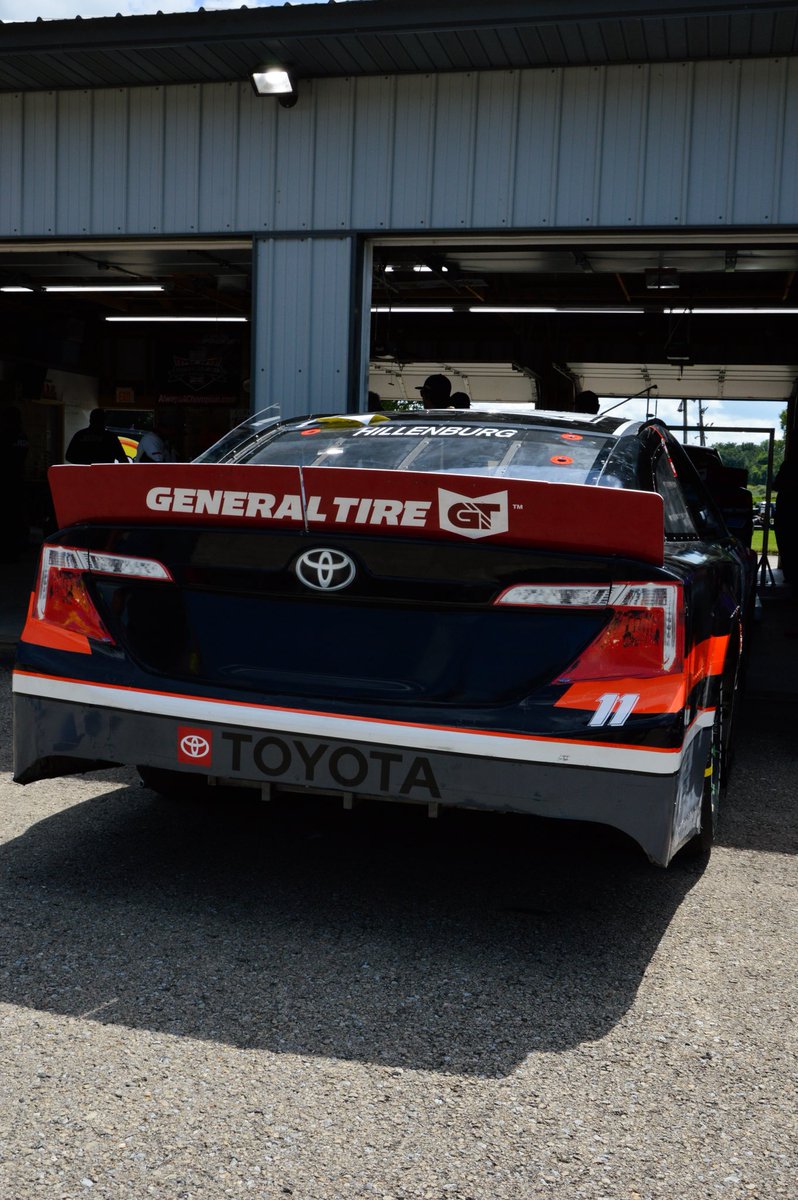 Fast Track Racing (@fasttrack_11) on Twitter photo A big day for the Hillenburg family.
Dustin Hillenburg, son of FTR team owner and 1995 <a href="/ARCA_Racing/">ARCA Menards Series</a> champion <a href="/Andy_Team364/">Andy Hillenburg</a>, makes his series debut tonight in our #11 car.
#ARCA A big day for the Hillenburg family.
Dustin Hillenburg, son of FTR team owner and 1995 <a href="/ARCA_Racing/">ARCA Menards Series</a> champion <a href="/Andy_Team364/">Andy Hillenburg</a>, makes his series debut tonight in our #11 car.
#ARCA