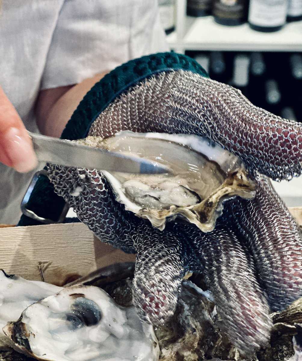 open.spotify.com/episode/1v1vp7… @oestronomie met <a href="/lenwfinance/">Lars Vanloon</a> &amp; <a href="/YvonneVerburg/">Yvonne Verburg</a> #oesters