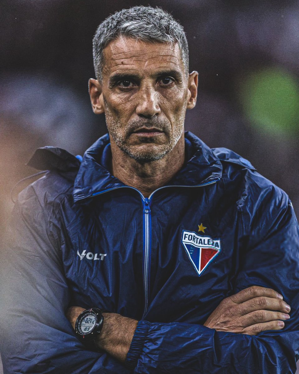 AtaqueFutbolero's tweet photo. ⚠️🇦🇷🇧🇷 Juan Pablo Vojvoda está en negociaciones avanzadas para ser el nuevo DT del SANTOS de NEYMAR.

Fue subcampeón de la Copa Sudamericana 2023 y terminó TOP 4 en dos ediciones de la liga con Fortaleza. ⏳

[@CLMerlo] https://t.co/Fu1Re0wroC