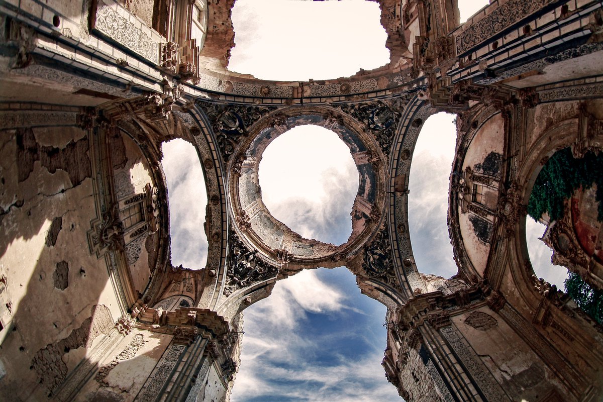 The Ruins of Old Belchite have remained frozen in time for over 80 years. 

This #WatchWednesday, discover why this “Spanish Pompeii” was left untouched, and why WMF is getting involved: wmf.org/monuments/old-…