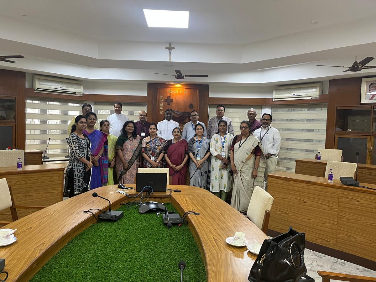 CSIR_4PI's tweet image. CSIR-4PI and St. John’s National Academy of Health Sciences singed an MoU for collaborative research in Healthcare involving data science, AI and HPC. This would support the CSIR mission project on CSIR League for AI-based Industrial Manifestation (CLAIM) @CSIR_IND @StJohns_Blr