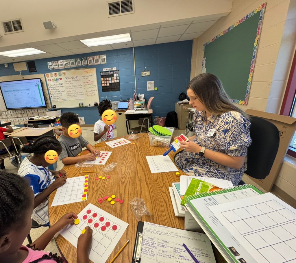 Maria_Adams0019's tweet photo. Take a peek 👀 at our 2nd grade math block at Williams Elem! We made our Envision lesson life sized with a giant tens frame floor mat. Students discovered how making 10 helps them add to 20 through hands-on learning with manipulatives.
#LearnByDoing #mathcoaching @AmstiUAH https://t.co/bNkvLy1F7r