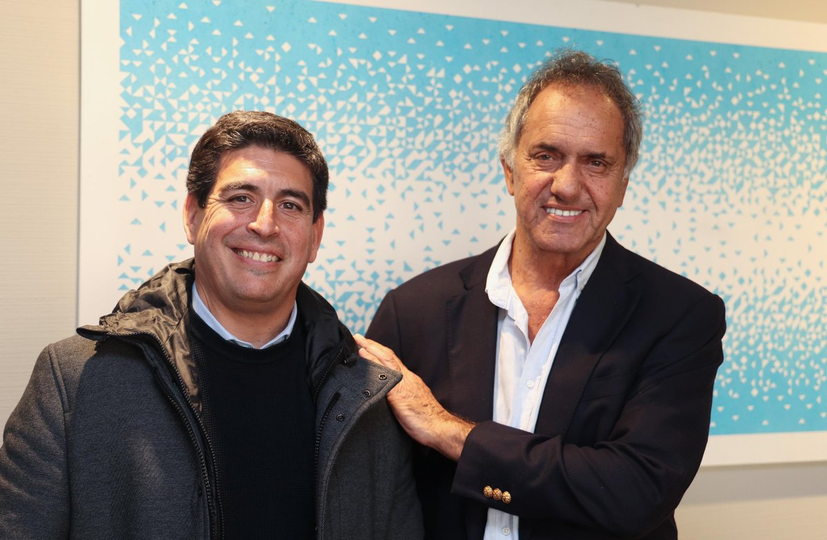 Daniel Scioli 🇦🇷 (@danielscioli) on Twitter photo Encuentro con el ministro de Turismo de San Juan, Guido Romero, con quien ultimamos detalles para el Foro Nacional de Turismo y la Asamblea del <a href="/CFTurismo/">Consejo Federal</a> que tendrá lugar en San Juan el 4 y 5 de septiembre.
La articulación federal es fundamental para potenciar la el desarrollo Encuentro con el ministro de Turismo de San Juan, Guido Romero, con quien ultimamos detalles para el Foro Nacional de Turismo y la Asamblea del <a href="/CFTurismo/">Consejo Federal</a> que tendrá lugar en San Juan el 4 y 5 de septiembre.
La articulación federal es fundamental para potenciar la el desarrollo
