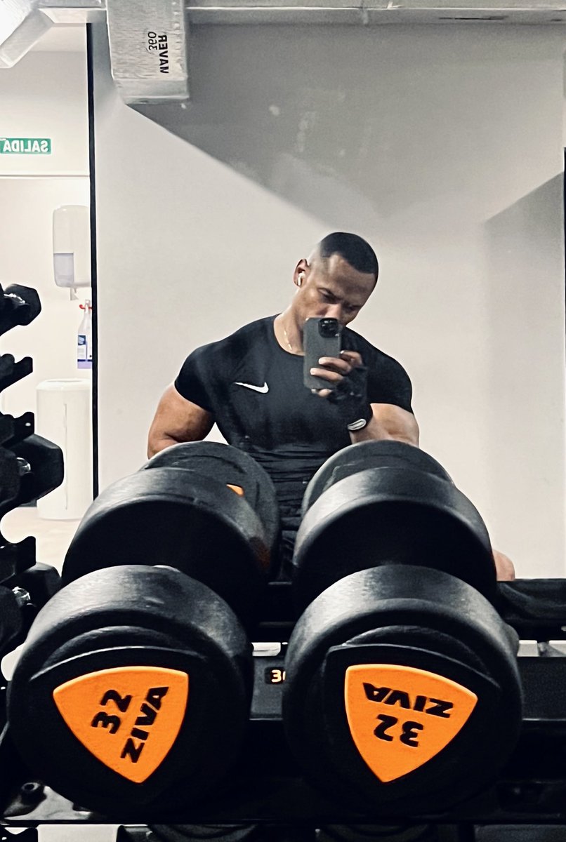 antojojimenez's tweet photo. Be Stronger than your Excuses!!!👊🏽💥
:
#beastmode

https://t.co/lNpl5UWoFB https://t.co/qHsatslvrr
