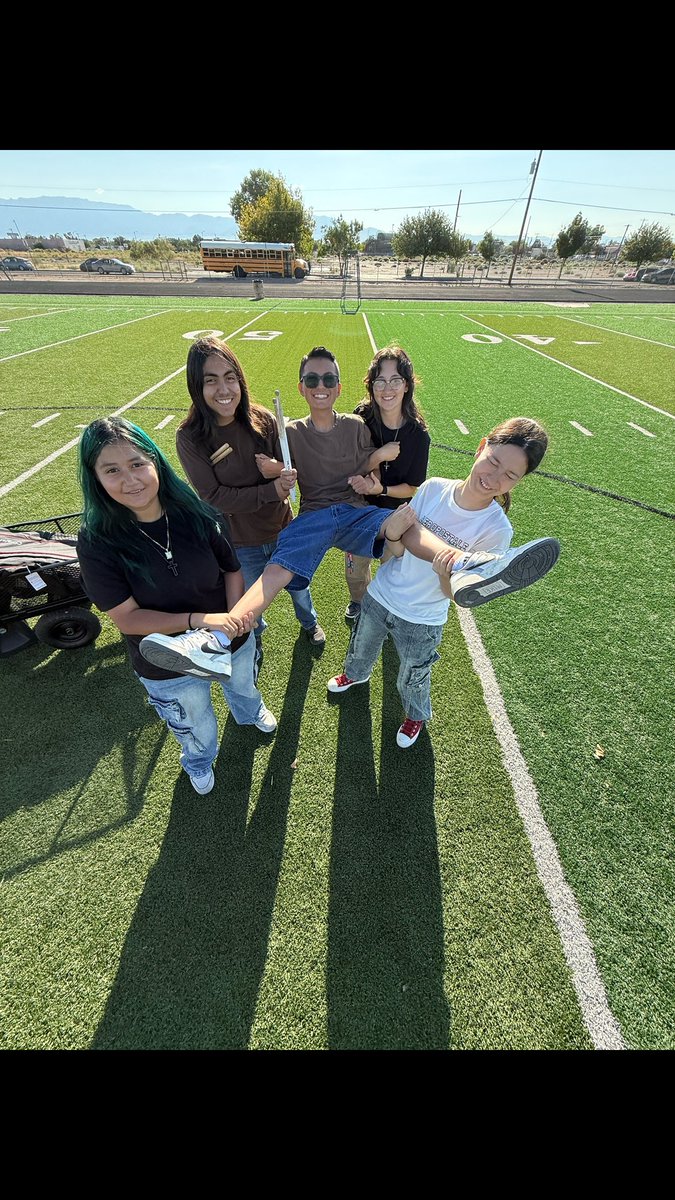 APS Fine Arts tweet media