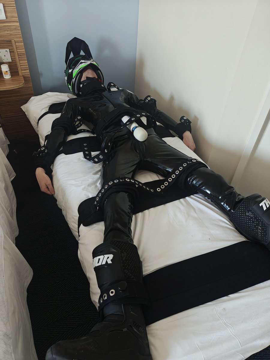 Put in the time out corner 😔

(Photo and restraints by Xantw0)