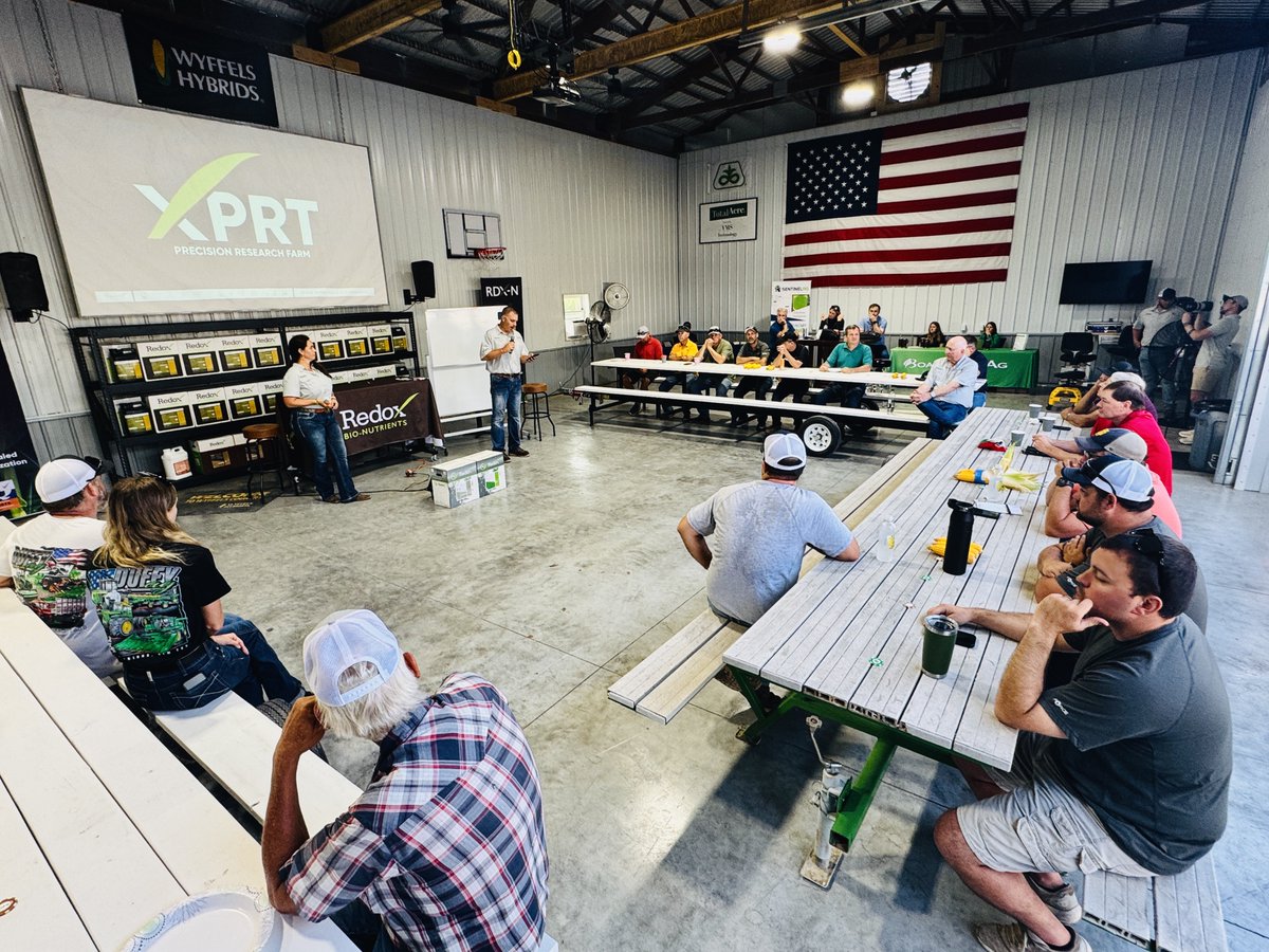 redoxgrows's tweet photo. From science to the soil—our 1st Annual XPRT Farm Field Day had it all: trial results, plant charge balance, redox active molecules, and great discussion. https://t.co/NEQD7qbDBn