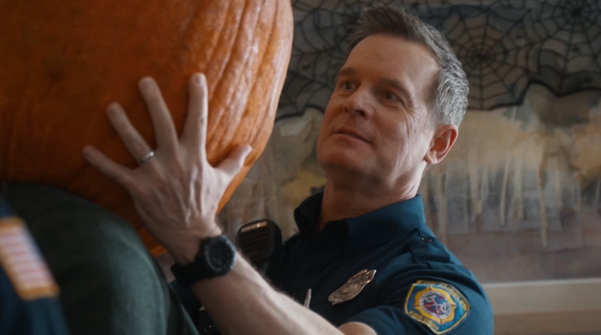 big pumpkin. big biceps bobby. 😋