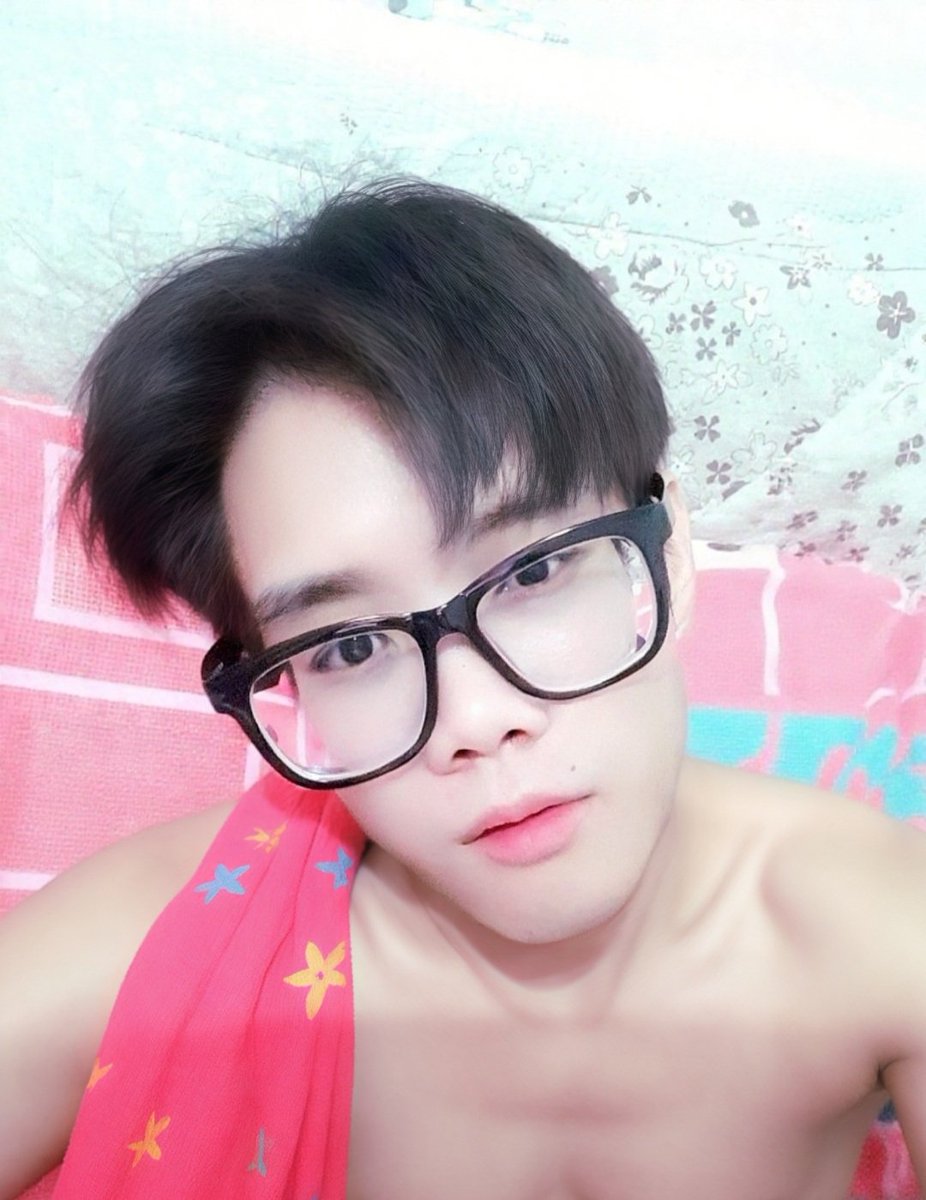 LePetitNorth's tweet photo. Candy sweet dream 🌙 
Goodnight !!

.

.

.

#sweet #sweetboy #dream  #dreamboy #candyboy https://t.co/6VdmxSSO9v