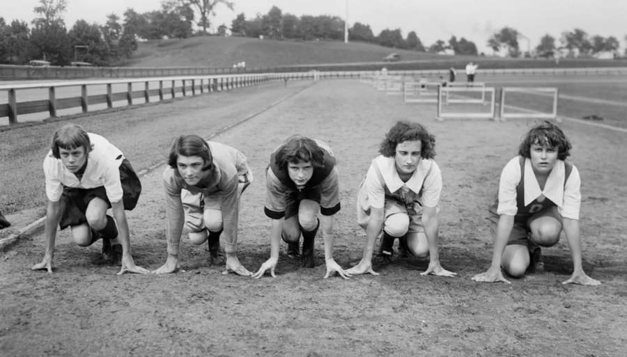 AdmirableWomen's tweet photo. #OTD in 1922, after facing rejection after rejection, women from around the world banded together to start the Women's Olympic Games.

These Games were an important catalyst for persuading Olympic organizers that women were capable &amp; deserving athletes.

https://t.co/FdDU4oTst5 https://t.co/cEHfewdf1a