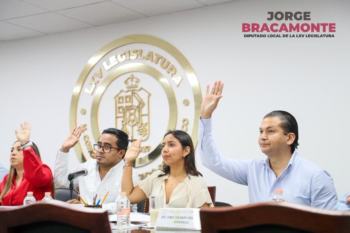 JORGEBRACA's tweet photo. Hoy tuve el honor de presentar ante la Comisión Permanente del Congreso del Estado la iniciativa para la creación del Premio “Carlos Pellicer Cámara”, la más alta distinción que otorgará el Poder Legislativo de Tabasco en materia cultural.

Este galardón busca honrar la memoria del gran Poeta de América y, al mismo tiempo, reconocer a quienes con su talento enaltecen el nombre de Tabasco y de México.

Con esta propuesta reafirmamos nuestro compromiso de preservar el legado cultural y fortalecer nuestra identidad como pueblo.

¡La cultura también es transformación!