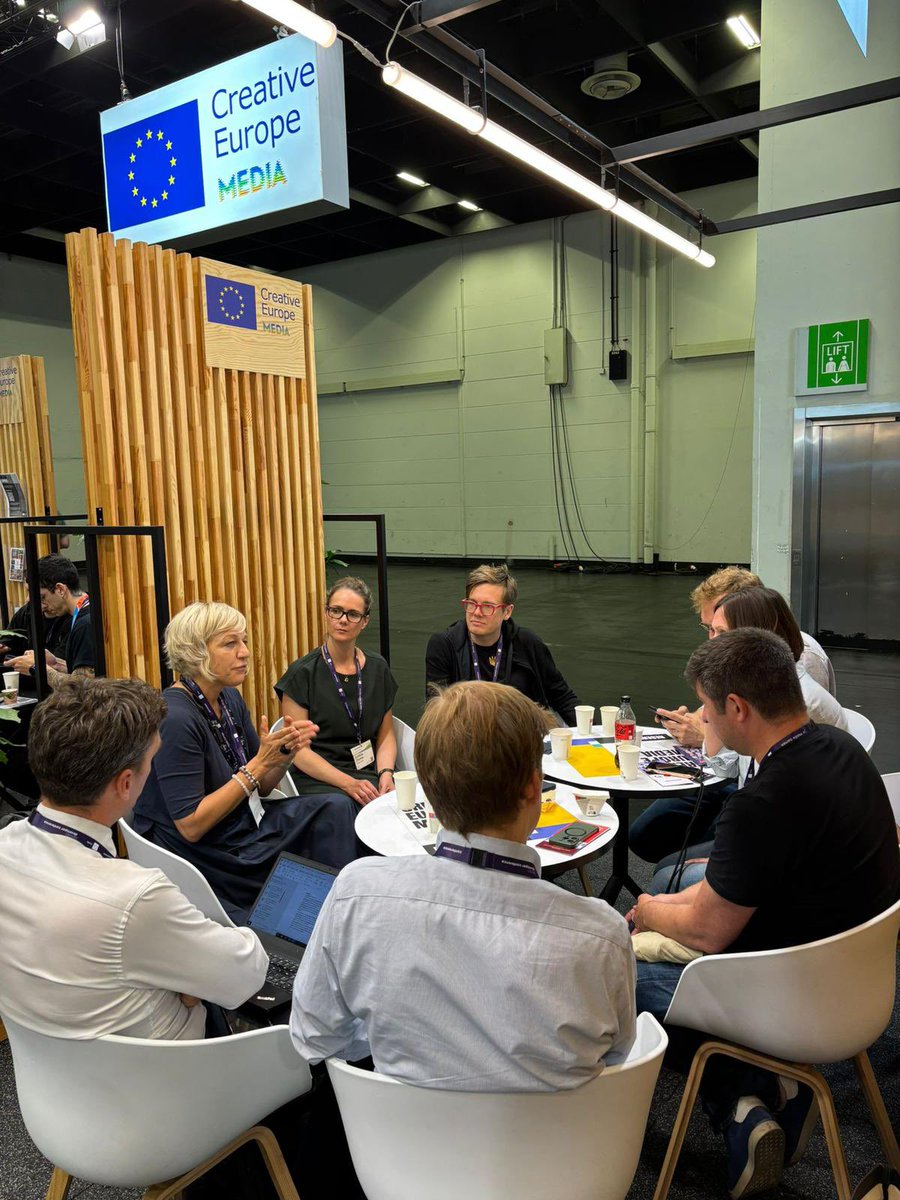 Great to be back to #Gamescom2025. A vibrant place full of energy where content creation and technology meet. And where the European videogames industry is a key player and can develop even further.