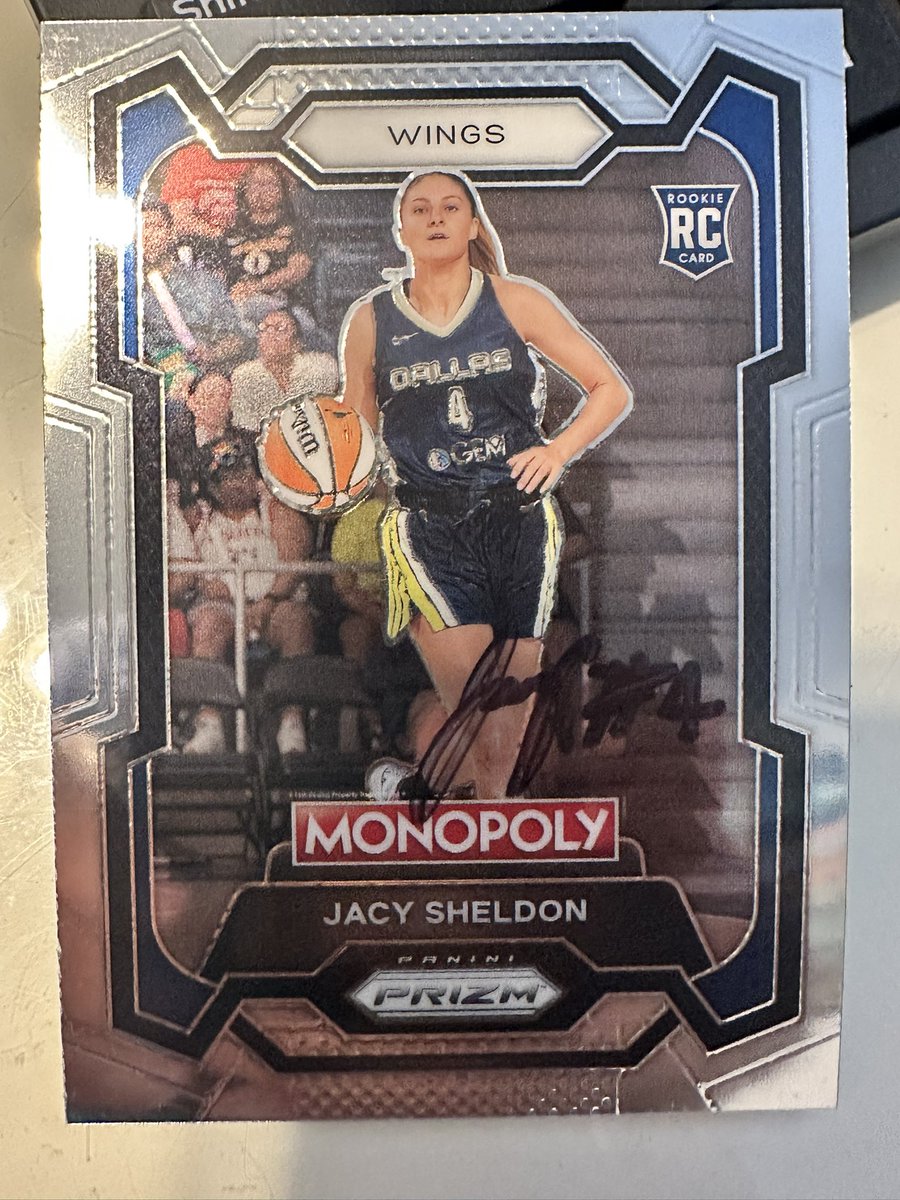 Autographs4Cure's tweet photo. @JacySheldon thank you so much for signing!! It’s refreshing  but sadly not a common trait in today’s athletes to sign autographs.  Your skill on the court sets you apart but how you treat fans off the court is what makes you a WBNA superstar! #fanforlife https://t.co/qmxzhzJxcw