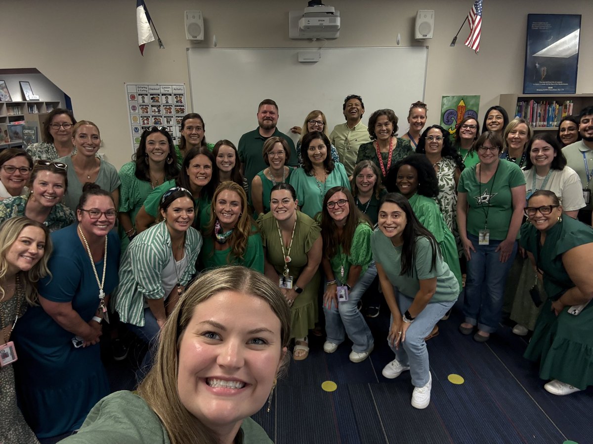 Snapping a selfie in green to show our support for the Hill Country 💚 #RISDDreamBig #HillCountryStrong