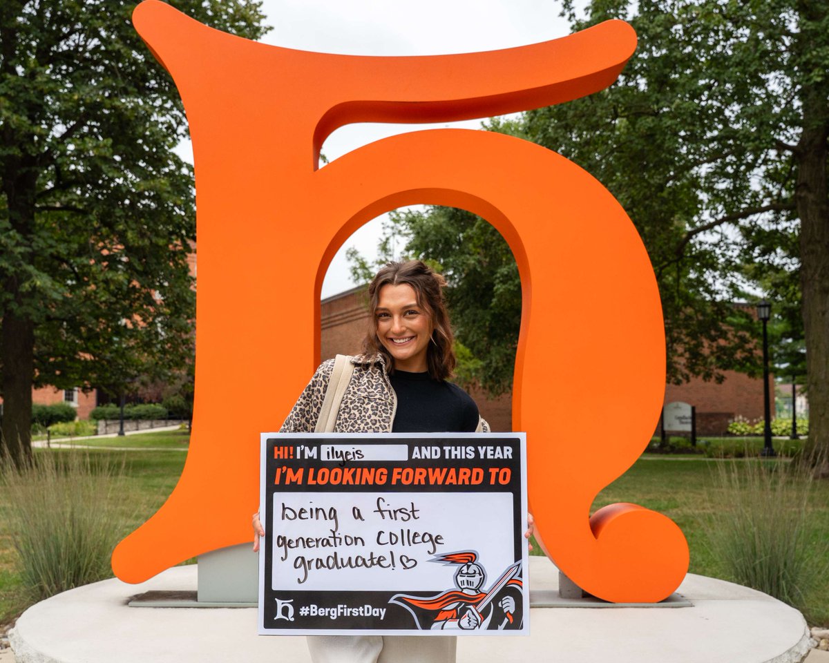 HeidelbergU's tweet photo. It's #BergFirstDay! You're never too old to have your photo taken on the first day of school. Wishing all Student Princes the best of luck for an incredible year ahead!📚
🔗Click the link to access the full photo gallery.
https://t.co/PWFccYnrpL https://t.co/u3sU2Fdeaz