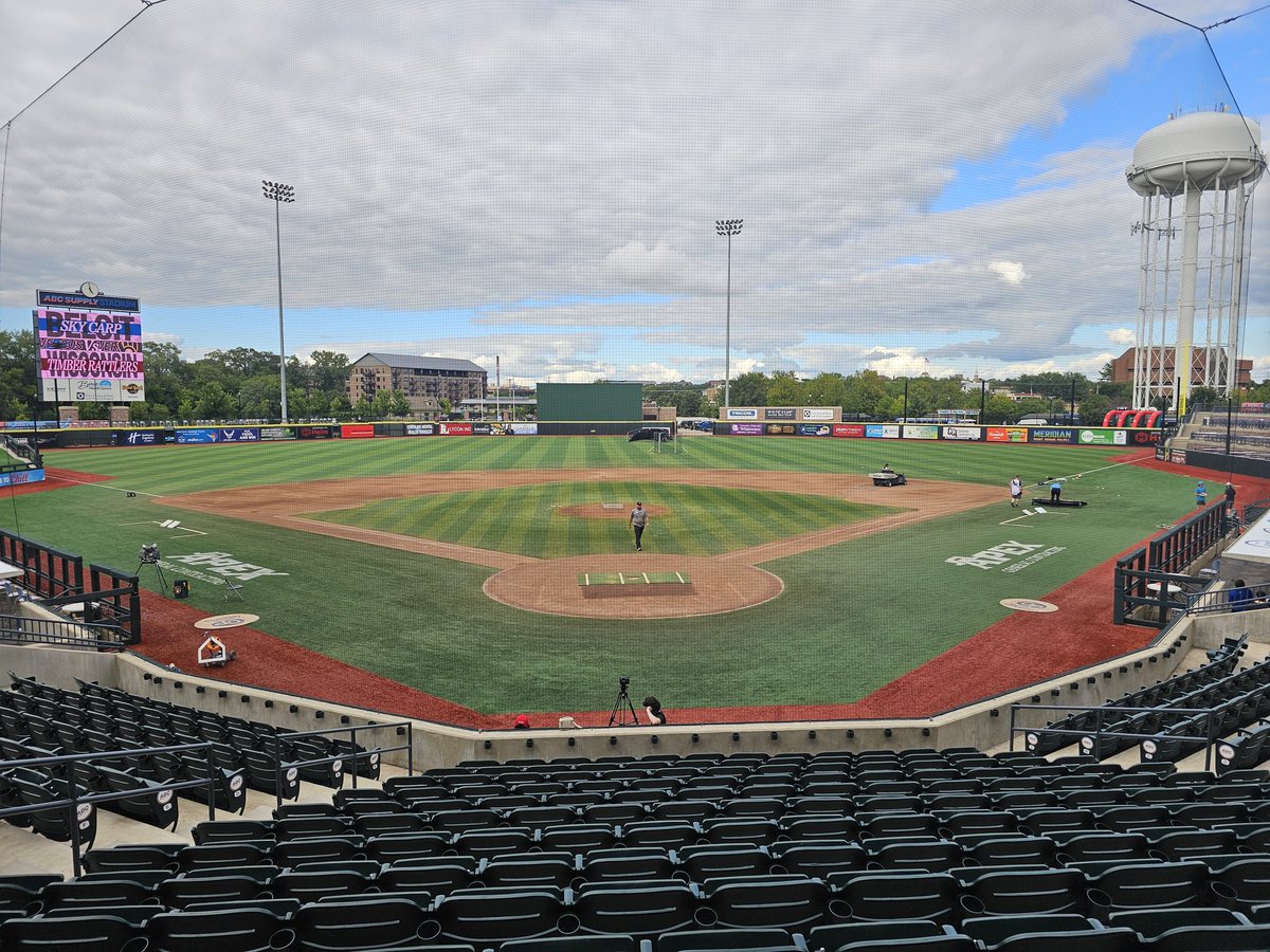 Chris Mehring (@cmehring) on Twitter photo Great Night for Game 2 at Beloit for the <a href="/TimberRattlers/">Wisconsin Timber Rattlers</a>. Details: milb.com/wisconsin/team…
📻: AM1280, WNAM at 5:45pm
🖥: Bally Sports Live
First Pitch: 6:05pm Great Night for Game 2 at Beloit for the <a href="/TimberRattlers/">Wisconsin Timber Rattlers</a>. Details: milb.com/wisconsin/team…
📻: AM1280, WNAM at 5:45pm
🖥: Bally Sports Live
First Pitch: 6:05pm
